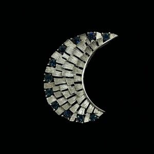 LISNER Vintage Crystal Crescent Moon Brooch